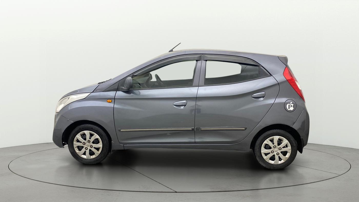 2018 Hyundai Eon SPORTZ, Petrol, Manual, 1,02,544 km, Left Side