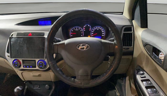 2014 Hyundai i20 MAGNA (O) 1.2, Petrol, Manual, 40,385 km, Steering Wheel Close Up