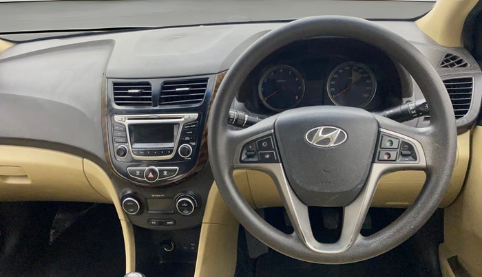 2016 Hyundai Verna 1.6 VTVT S, Petrol, Manual, 87,466 km, Steering Wheel Close Up