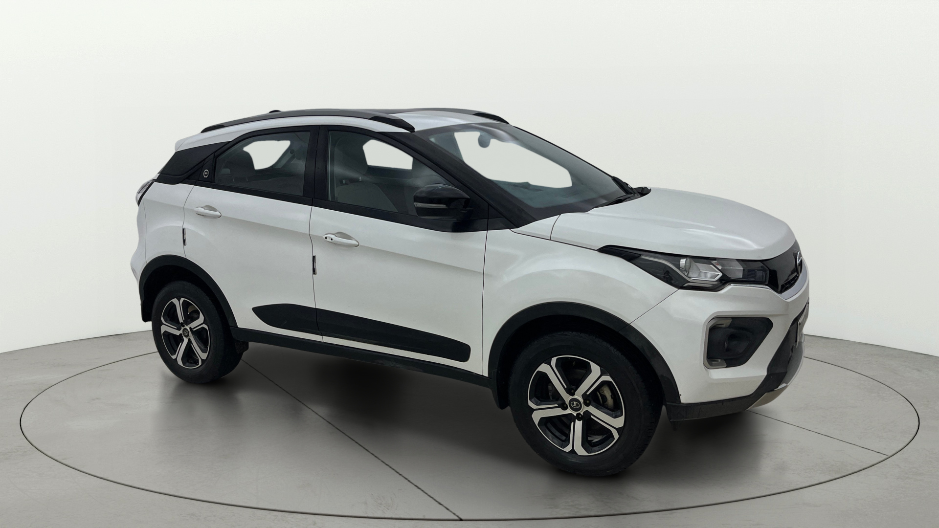 2023 Tata Nexon XZA PLUS LUXURY SUNROOF PETROL 2023 Tata Nexon XZA PLUS LUXURY SUNROOF PETROL