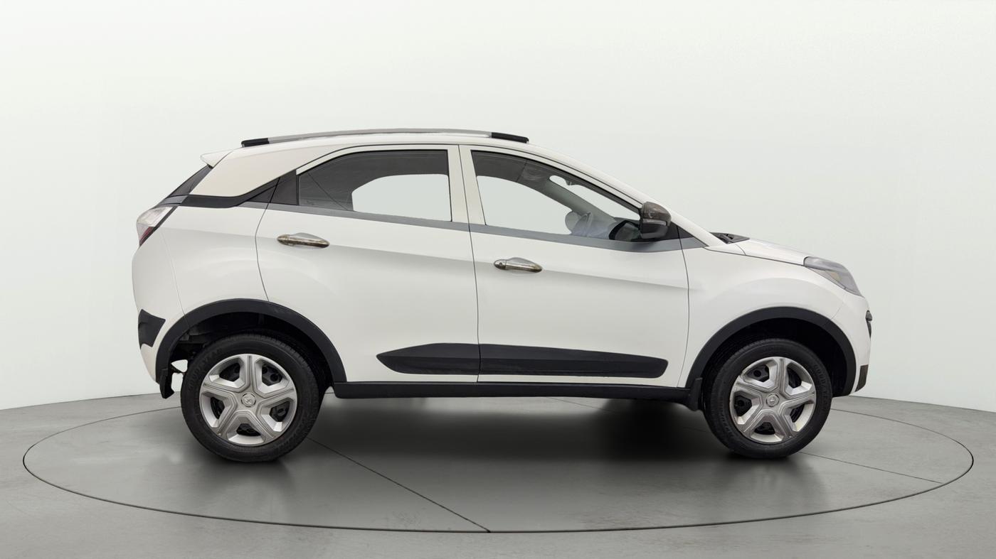 2019 Tata NEXON XM PETROL, Petrol, Manual, 43,084 km, Right Side View