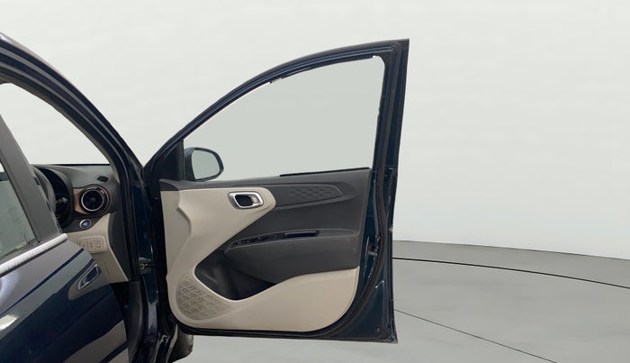 2023 Hyundai AURA SX 1.2 CNG, CNG, Manual, 34,413 km, RHS Front Door