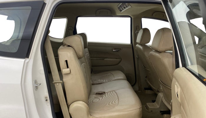 2015 Maruti Ertiga VXI CNG, CNG, Manual, 54,247 km, Right Side Rear Door Cabin