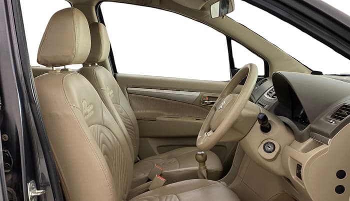 2015 Maruti Ertiga VXI CNG, CNG, Manual, 81,031 km, Right Side Front Door Cabin