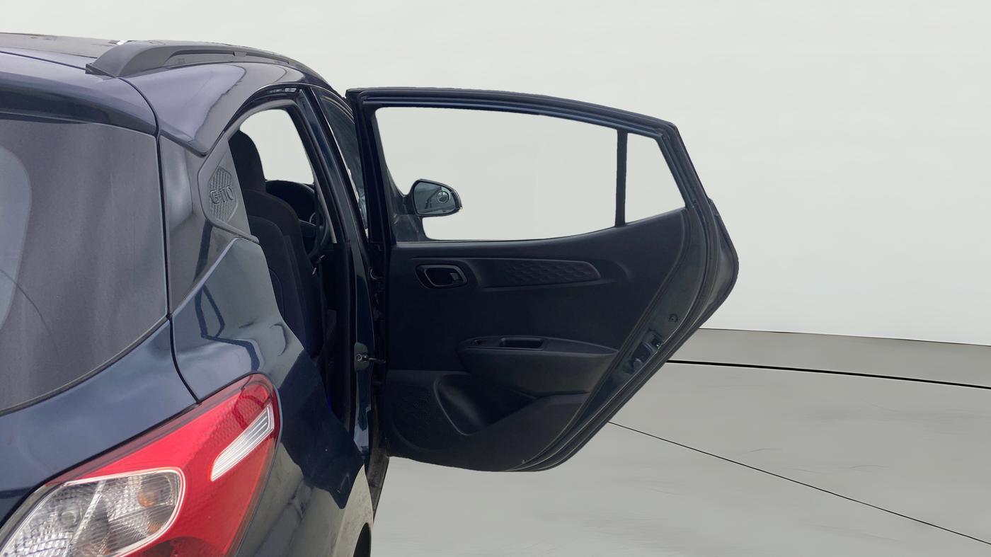 2022 Hyundai GRAND I10 NIOS MAGNA CORPORATE EDITION AMT 1.2 KAPPA VTVT, Petrol, Automatic, 18,810 km, RHS Rear Door