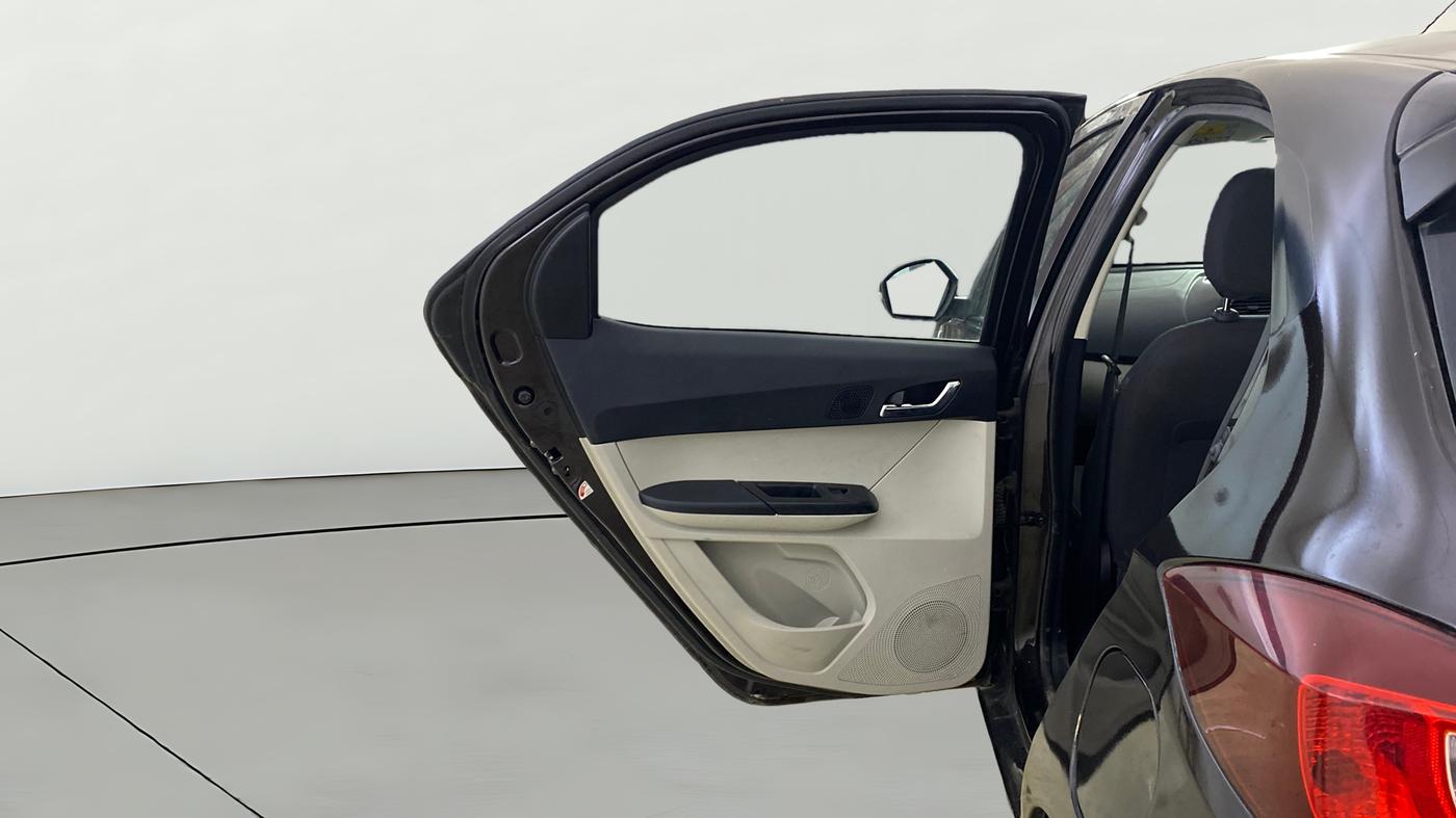 2022 Tata Tiago XZ PLUS CNG, CNG, Manual, 21,445 km, LHS Rear Door