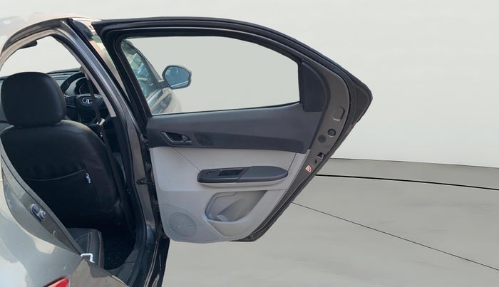 2023 Tata Tiago XT PETROL, Petrol, Manual, 59,240 km, RHS Rear Door