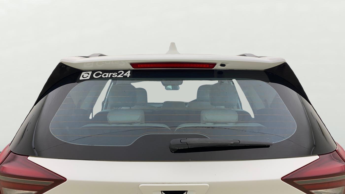 2022 Mahindra XUV700 AX 7 LUXURY P AT 7 STR, Petrol, Automatic, 63,719 km, Rear Windshield