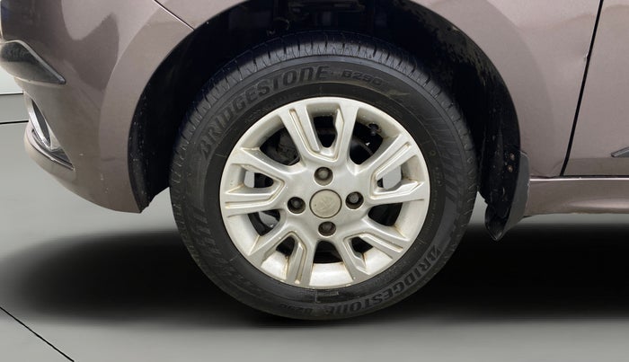 2017 Tata Tiago XZA PETROL, Petrol, Automatic, 66,985 km, Left Front Wheel