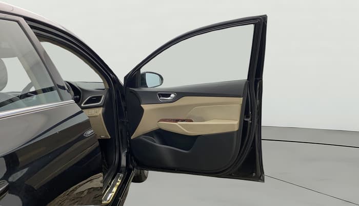 2019 Hyundai Verna 1.4 EX PETROL, Petrol, Manual, 73,775 km, RHS Front Door