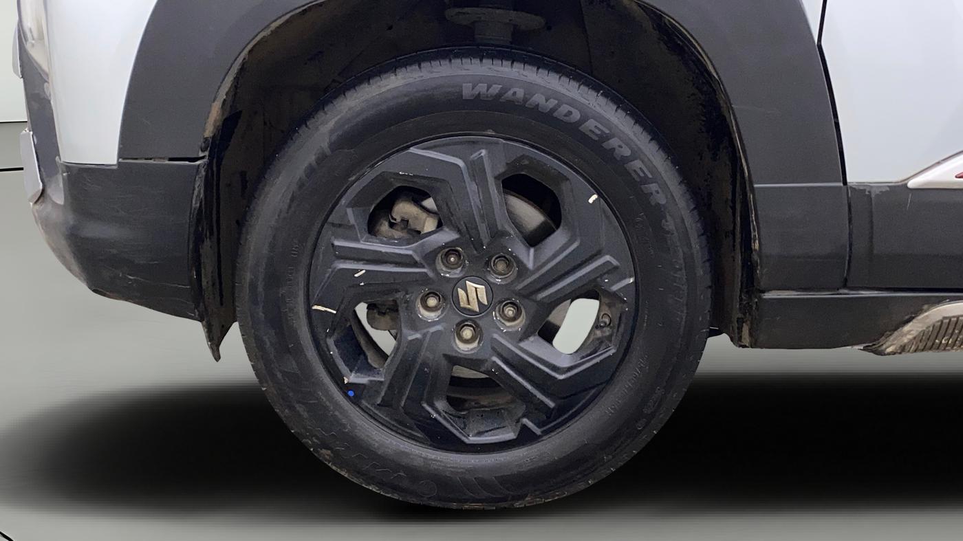 2023 Maruti BREZZA ZXI S-CNG, CNG, Manual, 1,29,749 km, Left Front Wheel
