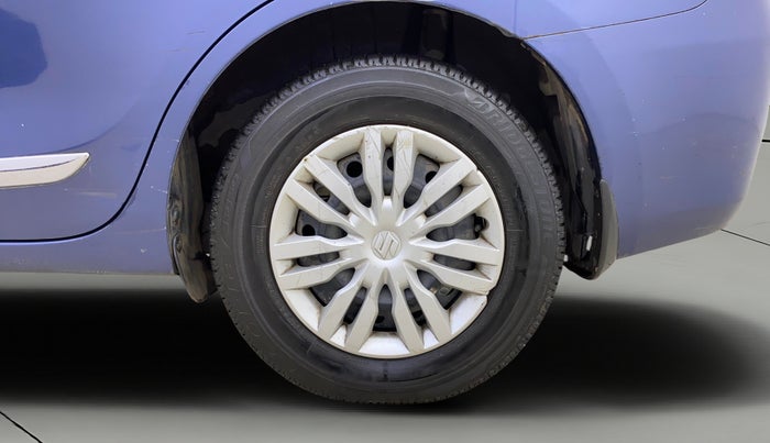 2017 Maruti Dzire VXI AMT, CNG, Automatic, 94,208 km, Left Rear Wheel