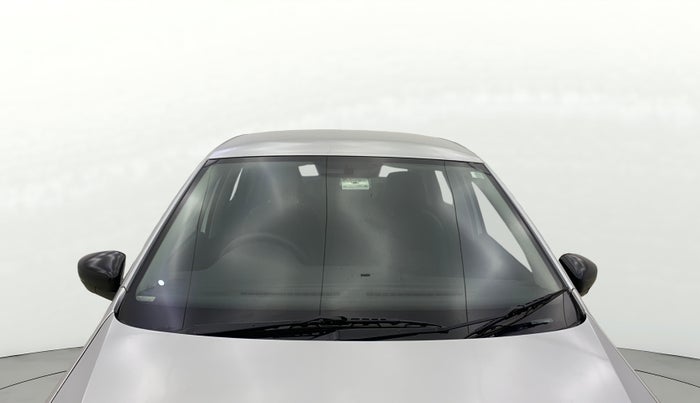 2017 Volkswagen Ameo COMFORTLINE 1.5L, Diesel, Manual, 68,636 km, Front Windshield