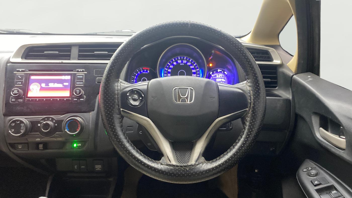 2018 Honda Jazz 1.2L I-VTEC SV, Petrol, Manual, 1,32,805 km, Steering Wheel Close Up