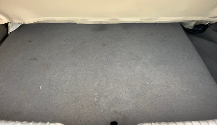 2013 Hyundai i10 SPORTZ 1.1, Petrol, Manual, 50,742 km, Boot Open Zoomed View