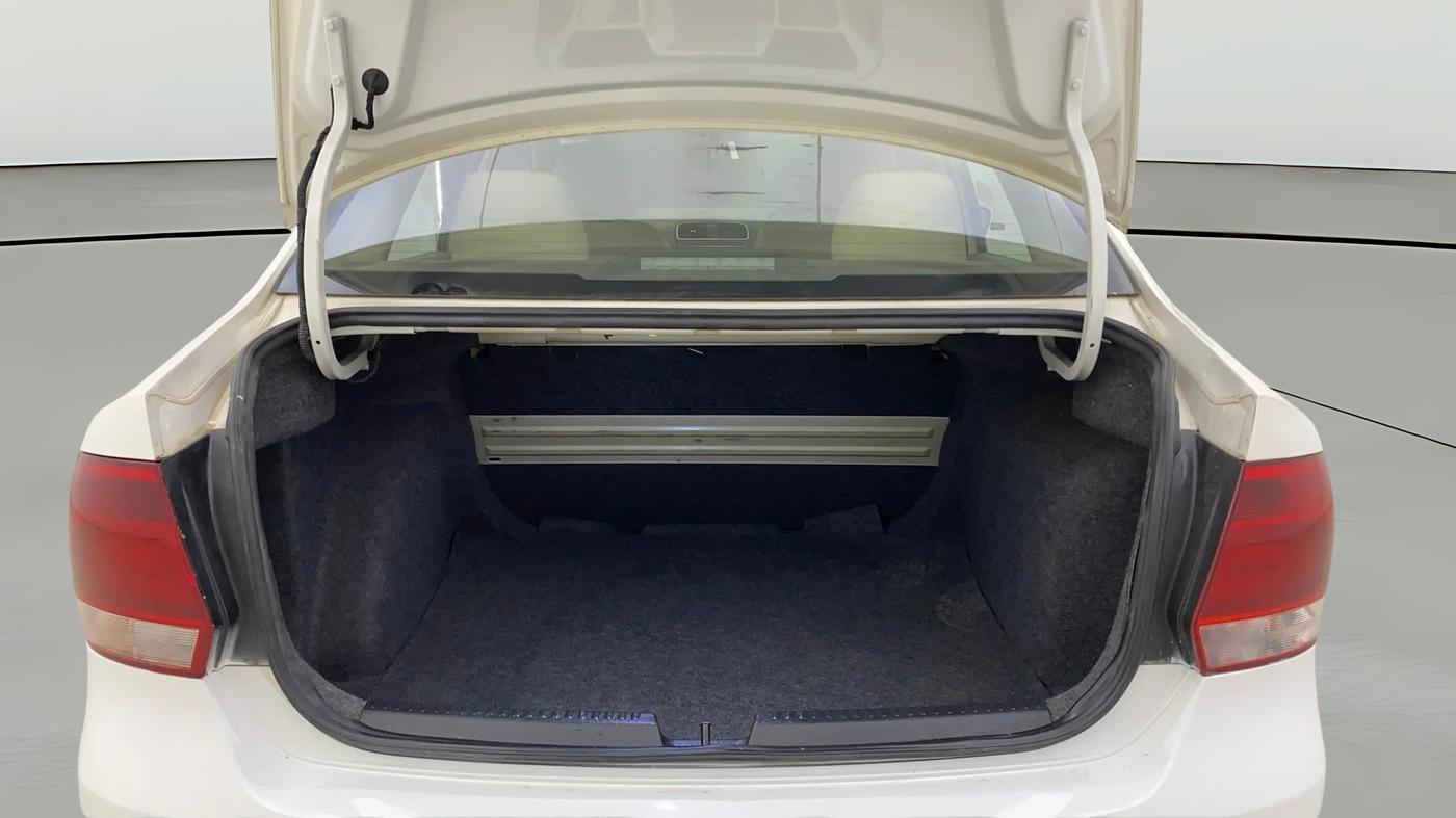 2014 Volkswagen Vento HIGHLINE PETROL AT, Petrol, Automatic, 92,803 km, Boot Open Zoomed View