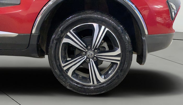 2022 MG ASTOR SHARP 1.5 MT, Petrol, Manual, 23,147 km, Left Rear Wheel