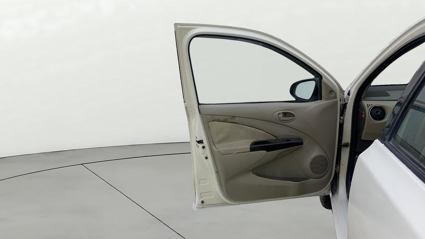 2015 Toyota Etios VX, Petrol, Manual, 1,02,473 km, LHS Front Door