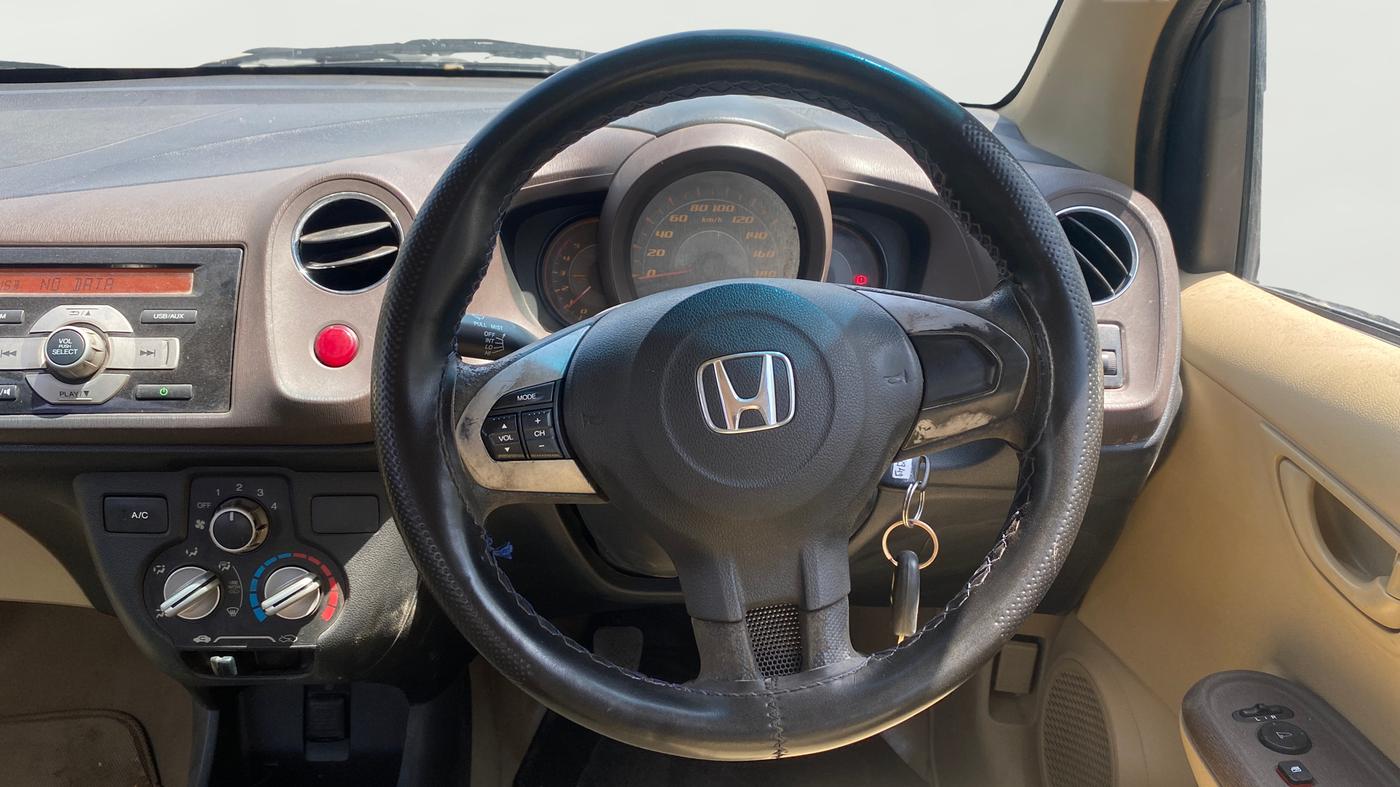 2013 Honda Amaze 1.5L I-DTEC S, Diesel, Manual, 55,585 km, Steering Wheel Close Up