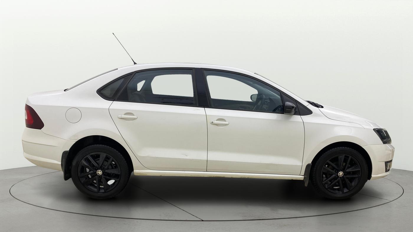 2021 Skoda Rapid 1.0 AMBITION TSI MT, Petrol, Manual, 89,136 km, Right Side View