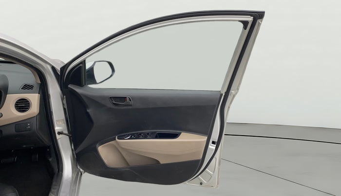 2016 Hyundai Grand i10 MAGNA AT 1.2 KAPPA VTVT, Petrol, Automatic, 64,815 km, RHS Front Door