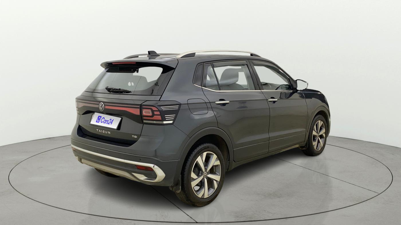 2024 Volkswagen TAIGUN TOPLINE 1.0 TSI MT, Petrol, Manual, 10,919 km, Right Back Diagonal