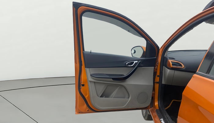 2019 Tata Tiago XZ PLUS PETROL, Petrol, Manual, 66,612 km, LHS Front Door