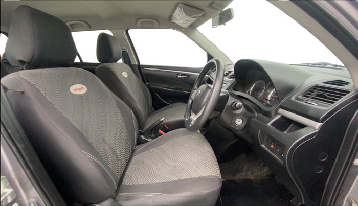 2013 Maruti Swift VXI, Petrol, Manual, 95,051 km, Right Side Front Door Cabin