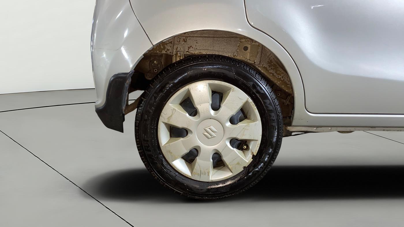 2015 Maruti Alto K10 VXI, Petrol, Manual, 77,254 km, Right Rear Wheel