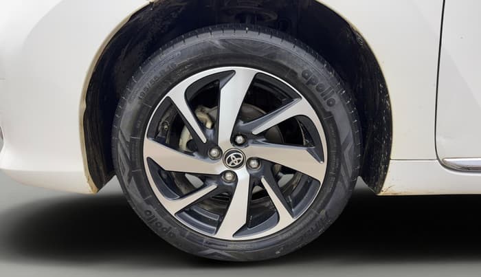 2022 Toyota Glanza V AMT, Petrol, Automatic, 41,044 km, Left Front Wheel