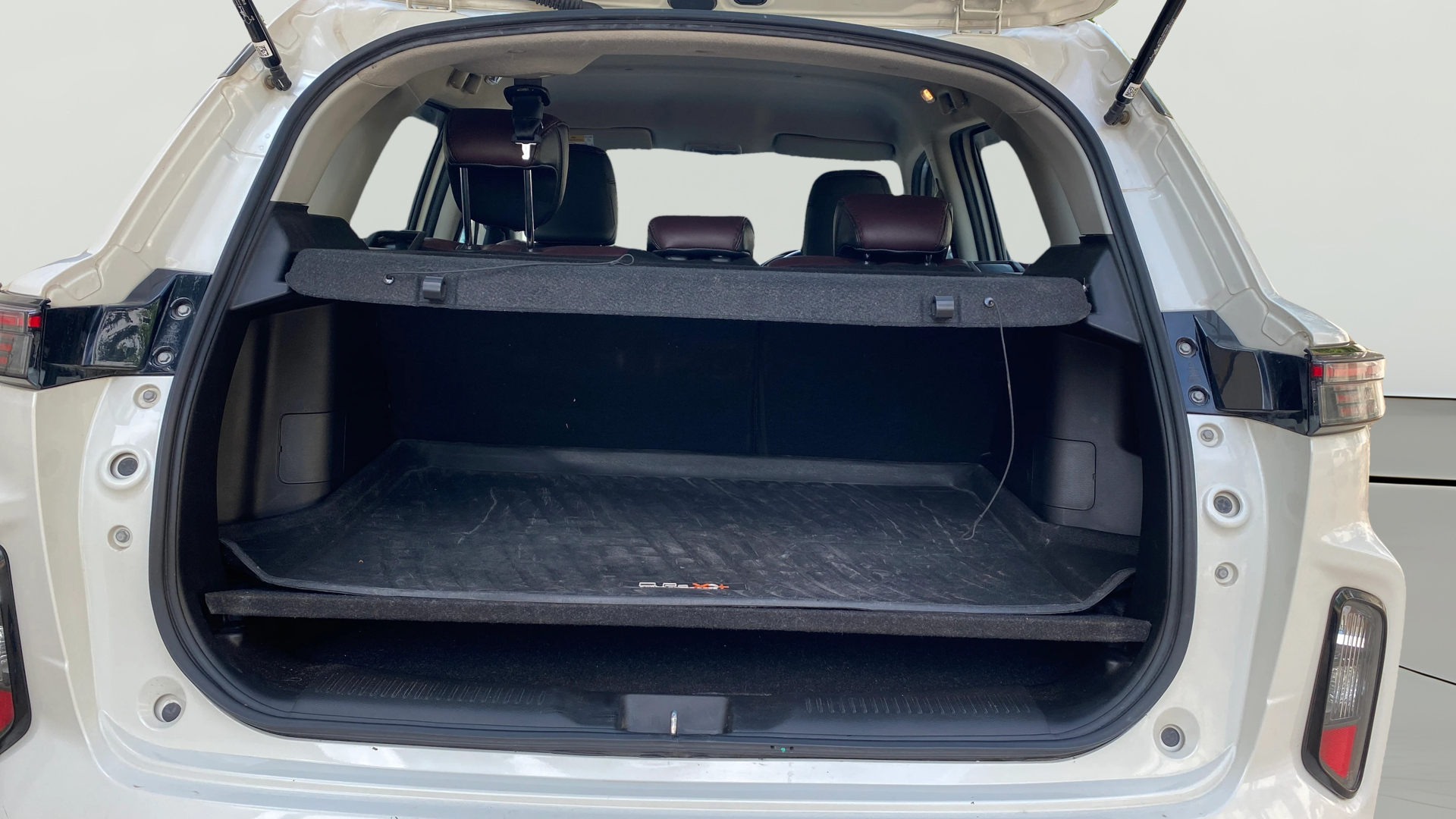 2025 Maruti Grand Vitara Delta Plus Hybrid eCVT, Hybrid, Automatic, 12,045 km, Boot Open Zoomed View