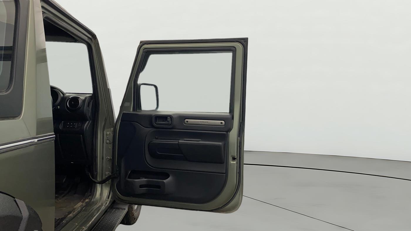 2021 Mahindra Thar LX PETROL HT 4WD AT, Petrol, Automatic, 81,634 km, RHS Front Door