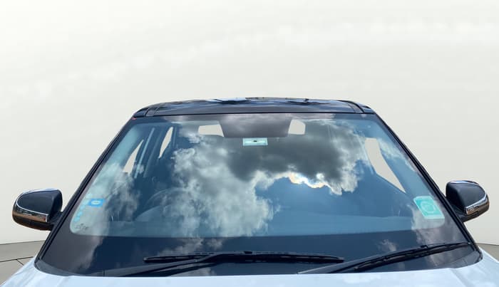 2022 Hyundai VENUE E 1.2, Petrol, Manual, 30,338 km, Front Windshield