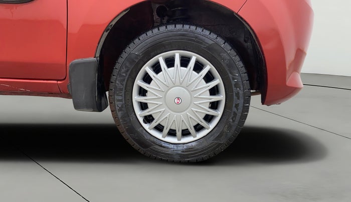 2014 Maruti Alto 800 LXI, Petrol, Manual, 1,01,422 km, Right Front Wheel