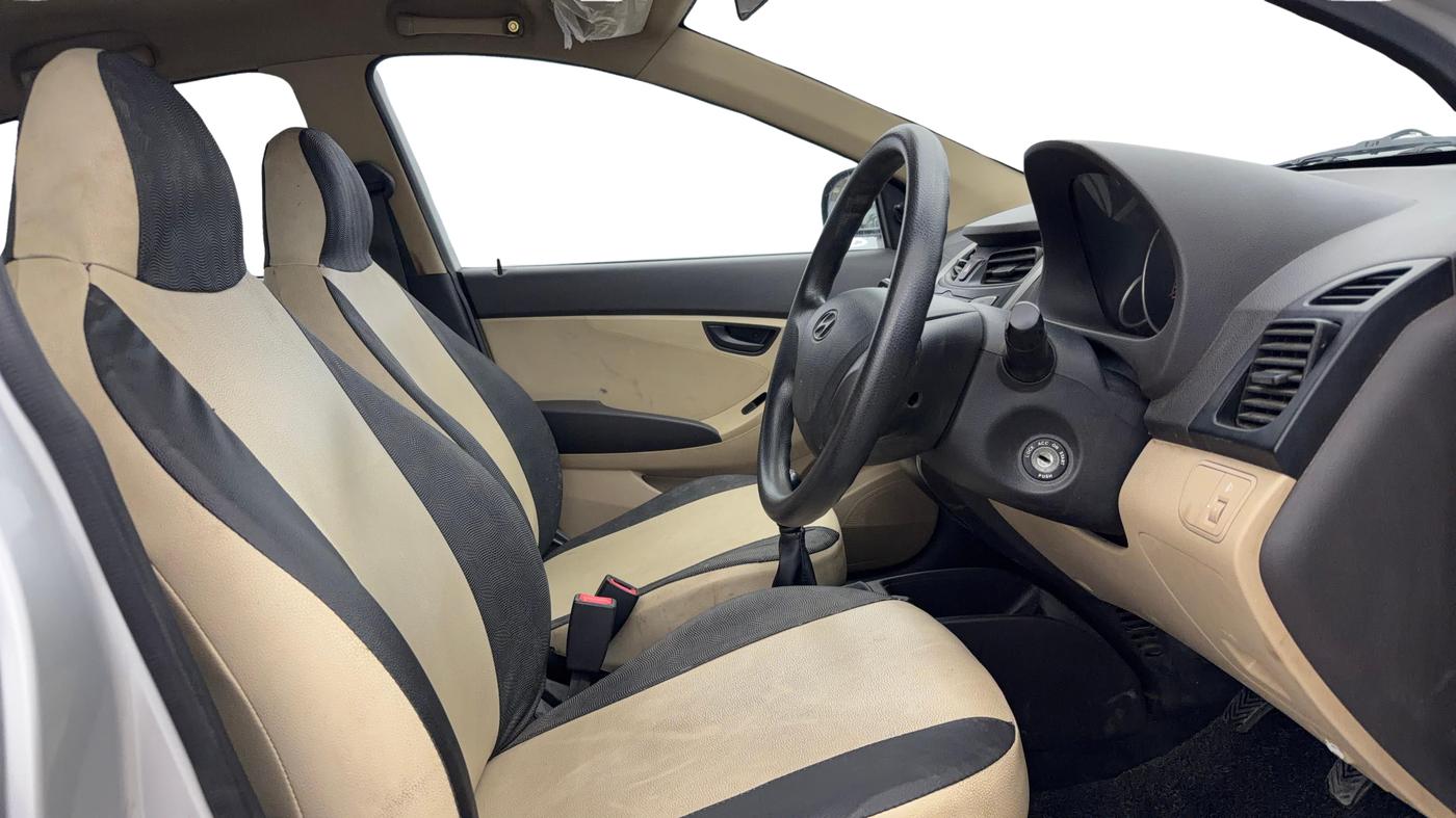 2015 Hyundai Eon MAGNA +, Petrol, Manual, 43,518 km, Right Side Front Door Cabin