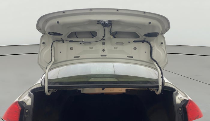 2015 Maruti Ciaz ZXI, Petrol, Manual, 74,839 km, Boot Door Open