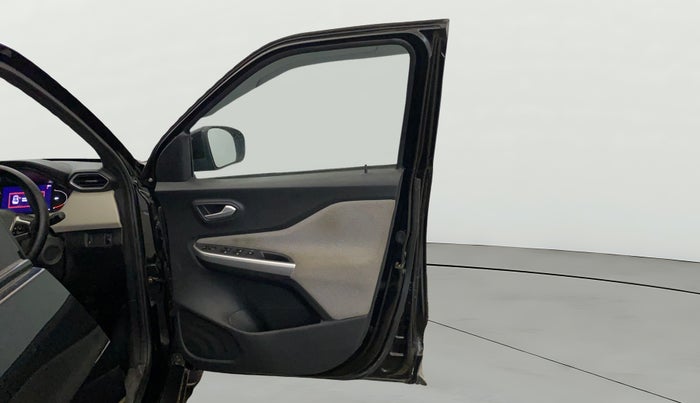 2023 Nissan MAGNITE XV MT, Petrol, Manual, 38,166 km, RHS Front Door