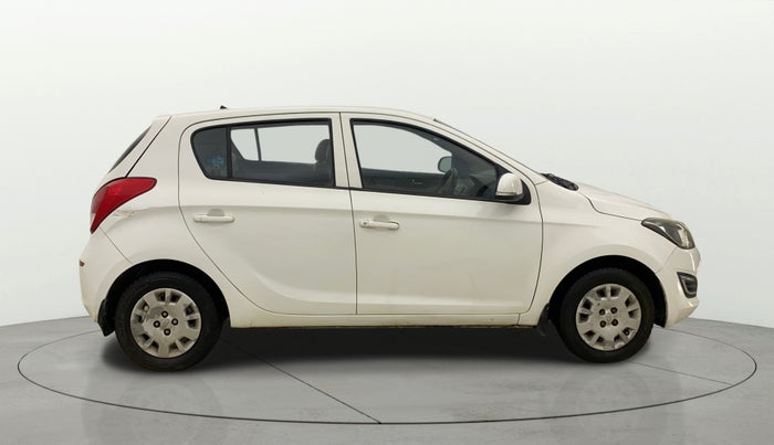 2013 Hyundai i20 MAGNA 1.2, CNG, Manual, 92,648 km, Right Side View