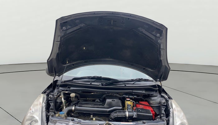 2013 Maruti Swift LDI, Diesel, Manual, 1,09,130 km, Open Bonet