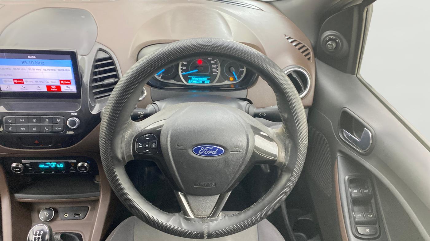 2018 Ford FREESTYLE TITANIUM 1.2 PETROL, Petrol, Manual, 1,24,928 km, Steering Wheel Close Up