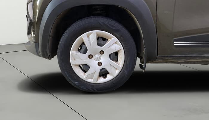 2022 Renault Kwid RXT 1.0 AMT, Petrol, Automatic, 25,832 km, Left Front Wheel