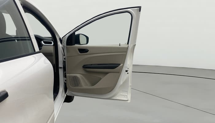 2025 Renault TRIBER Evolution, Petrol, Manual, 50 km, RHS Front Door