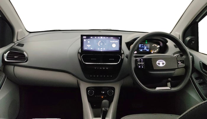 2025 Tata Tiago XZA, Petrol, Automatic, 1,702 km, Dashboard