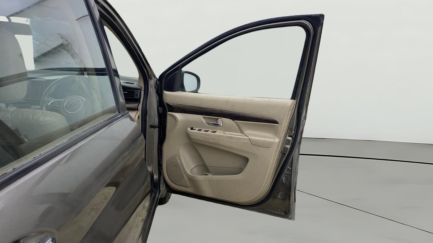 2019 Maruti Ertiga ZXI+ SHVS, Petrol, Manual, 82,157 km, RHS Front Door