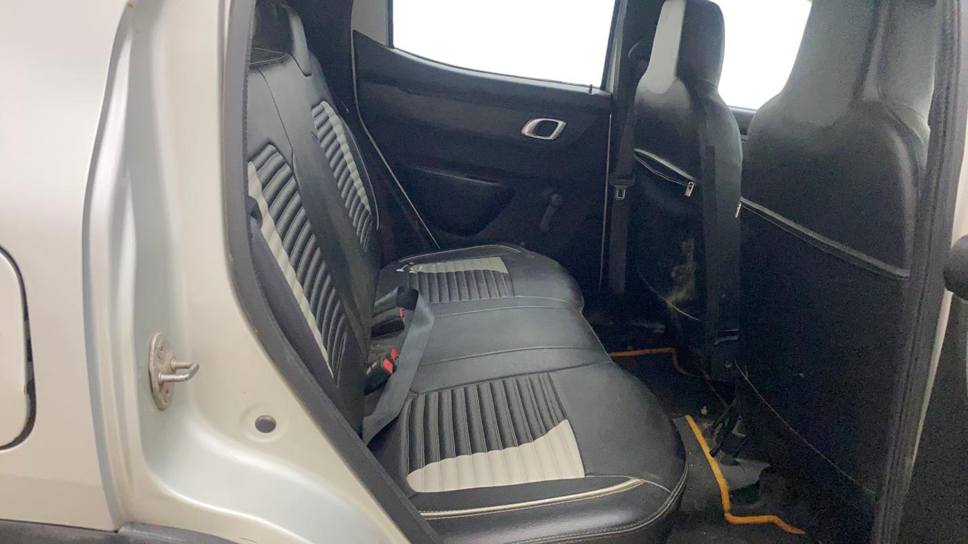 2018 Renault Kwid RXT 1.0 AMT (O), Petrol, Automatic, 61,808 km, Right Side Rear Door Cabin
