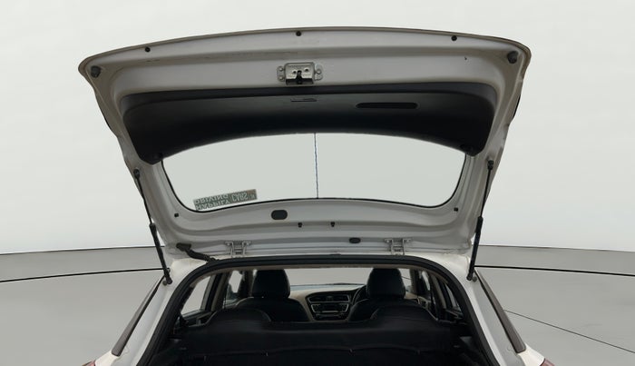 2018 Hyundai Elite i20 MAGNA EXECUTIVE 1.2, CNG, Manual, 99,270 km, Boot Door Open