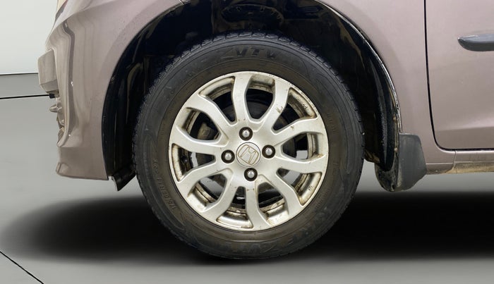 2014 Honda Amaze 1.2L I-VTEC VX AT, Petrol, Automatic, 1,00,402 km, Left Front Wheel