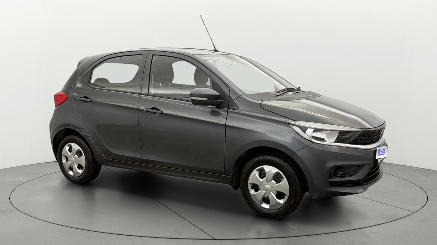 2024 Tata Tiago XM PETROL, Petrol, Manual, 14,887 km, Right Front Diagonal