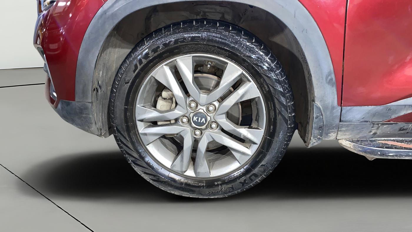 2020 KIA SELTOS HTX 1.5 PETROL, Petrol, Manual, 1,04,109 km, Left Front Wheel