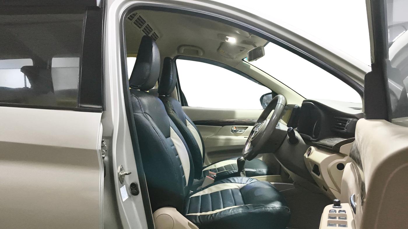 2021 Maruti Ertiga ZXI+ SHVS, Petrol, Manual, 63,824 km, Right Side Front Door Cabin